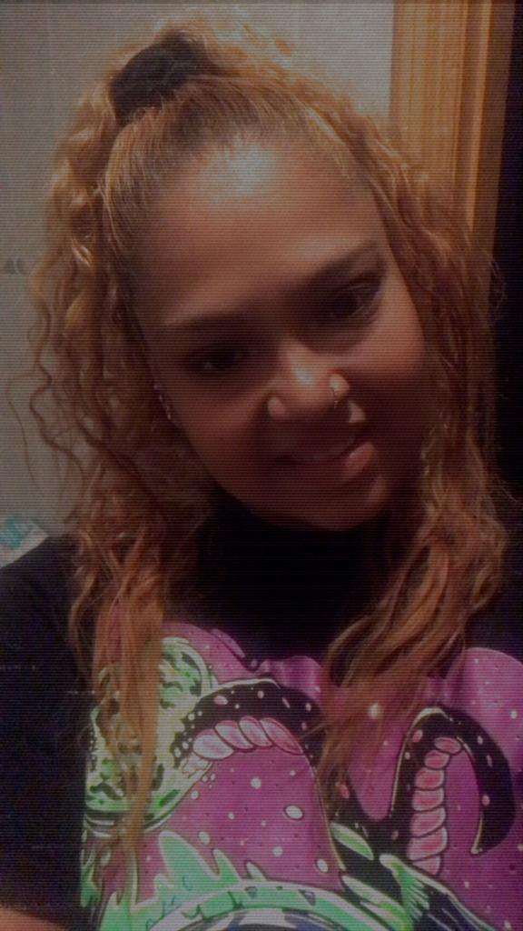 614705588: Chica busca chico en Murcia