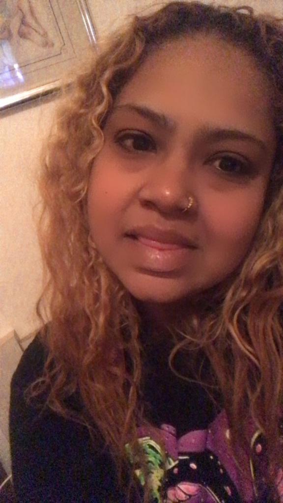 614705588: Chica busca chico en Murcia