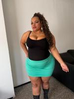 677714108: Chica busca chico en Barcelona