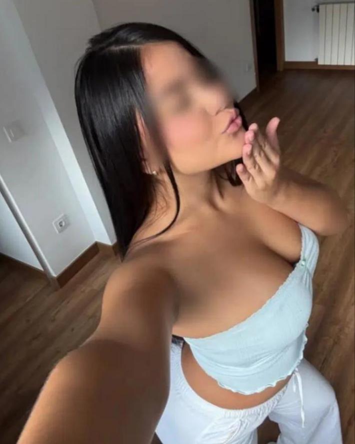 631719023: Chica busca chico en Murcia
