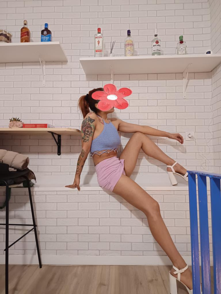 663640435: Chica busca chico en Palencia