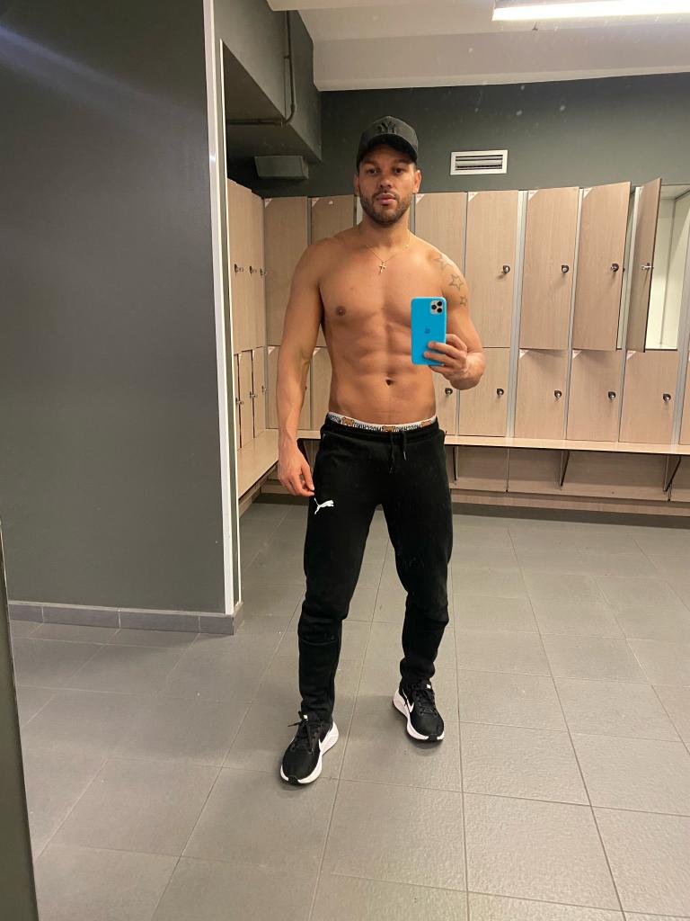 Chico busca chica en Pontevedra: 