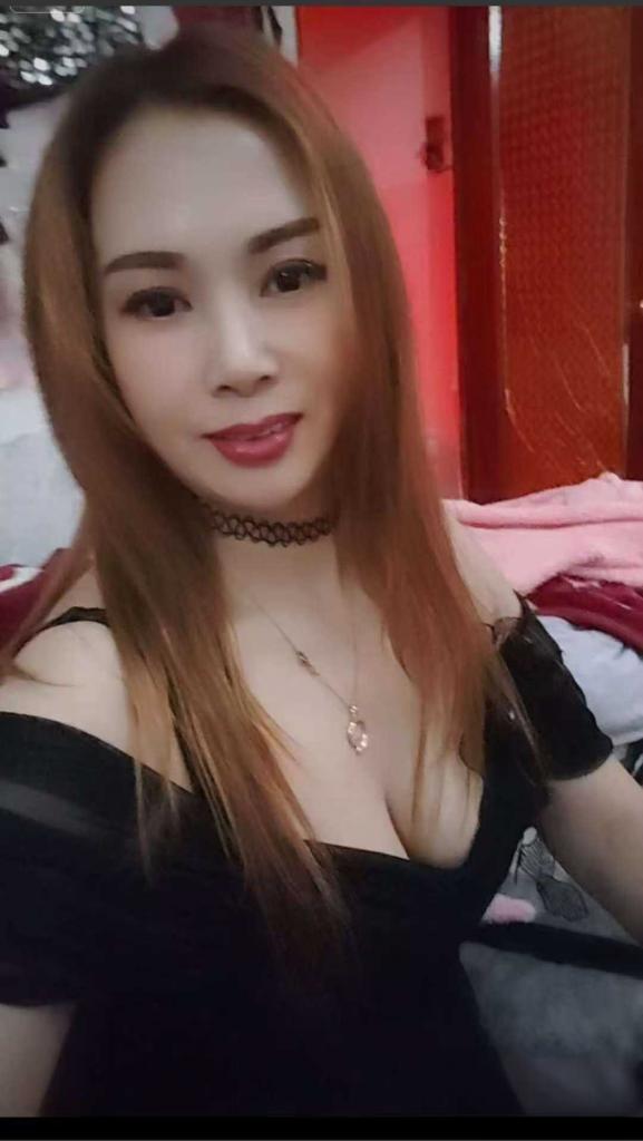 667377188: Chica busca chico en Madrid