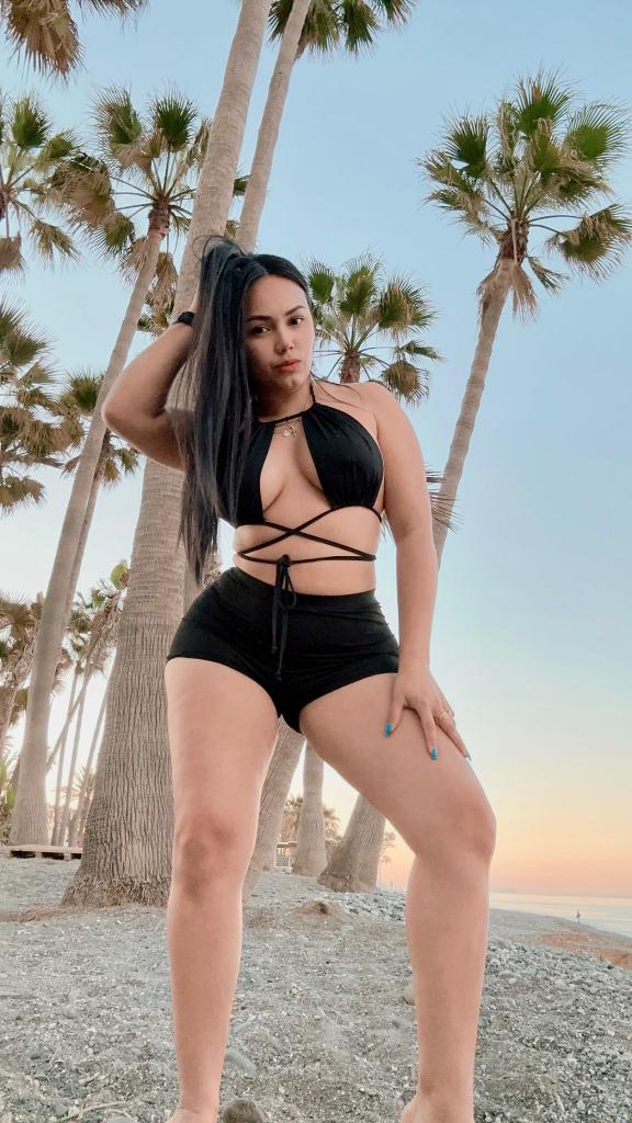 742035730: Chica busca chico en Sevilla