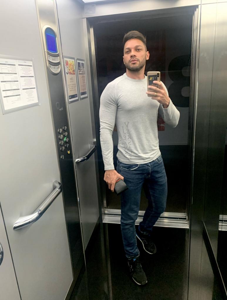 Chico busca chica en Pontevedra: 