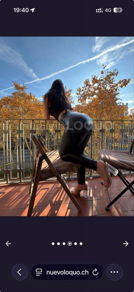 604249465: Chica busca chico en Barcelona