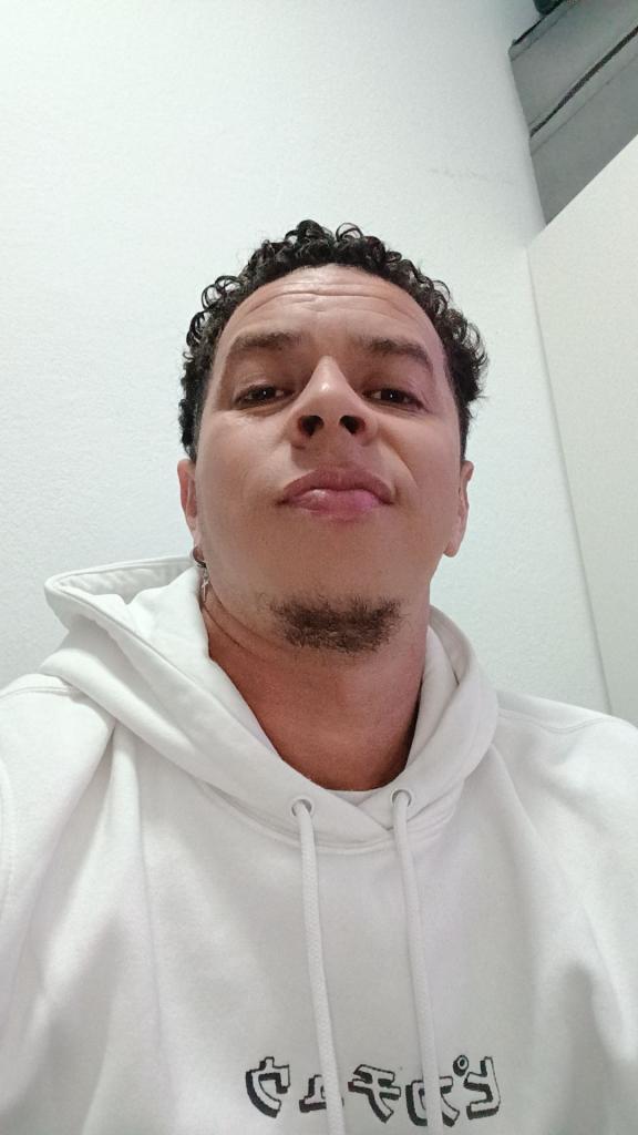 Chico busca chica en Barcelona: 