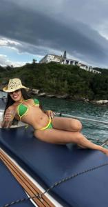 643830409: Chica busca chico en Valencia