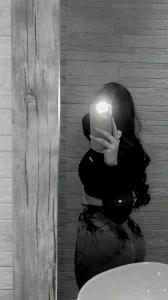 614915108: Chica busca chico en La Coruña