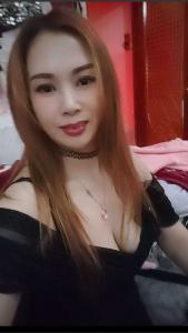 667377188: Chica busca chico en Madrid