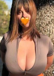 611207000: Chica busca chico en Almería