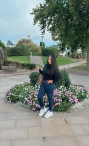 641937441: Chica busca chico en Navarra