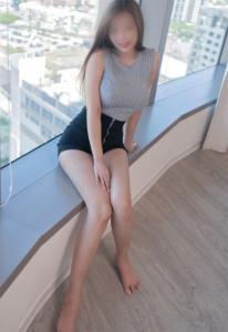 698636078: Chica busca chico en Barcelona