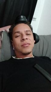 613751767: Chico busca chica en Barcelona