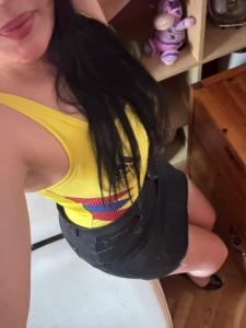 604249465: Chica busca chico en Barcelona