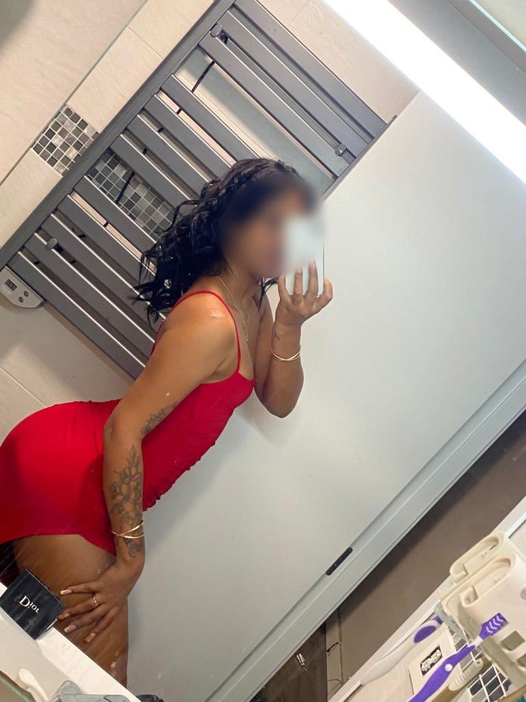 Chica busca chico en Barcelona: 