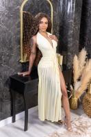 666927555: Chica busca chico en Barcelona