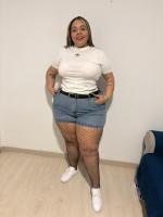 677830485: Chica busca chico en Barcelona