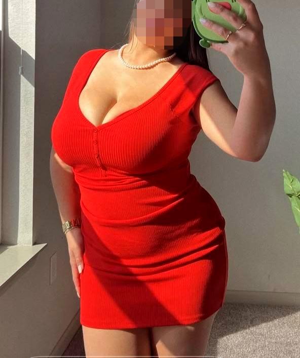 610825375: Chica busca chico en Málaga