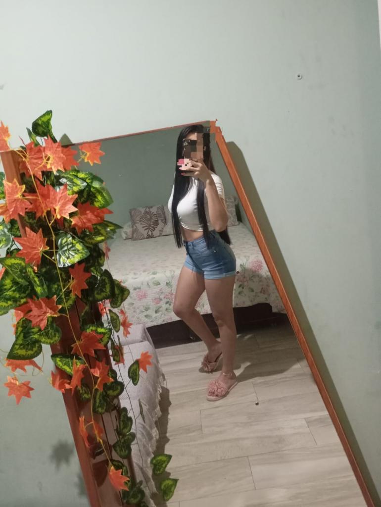 603951793: Chica busca chico en Barcelona