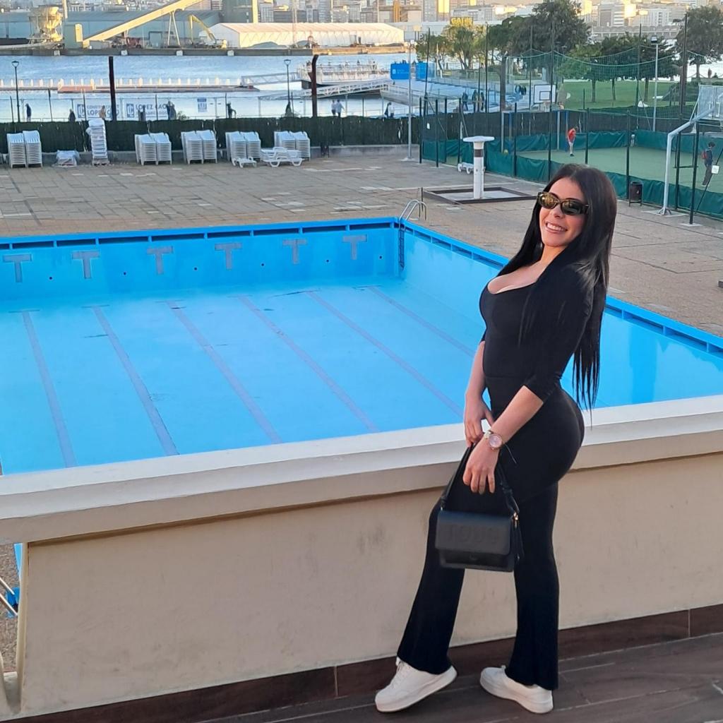 691802999: Chica busca chico en La Coruña