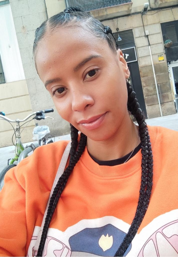 Chica busca chico en Barcelona: 