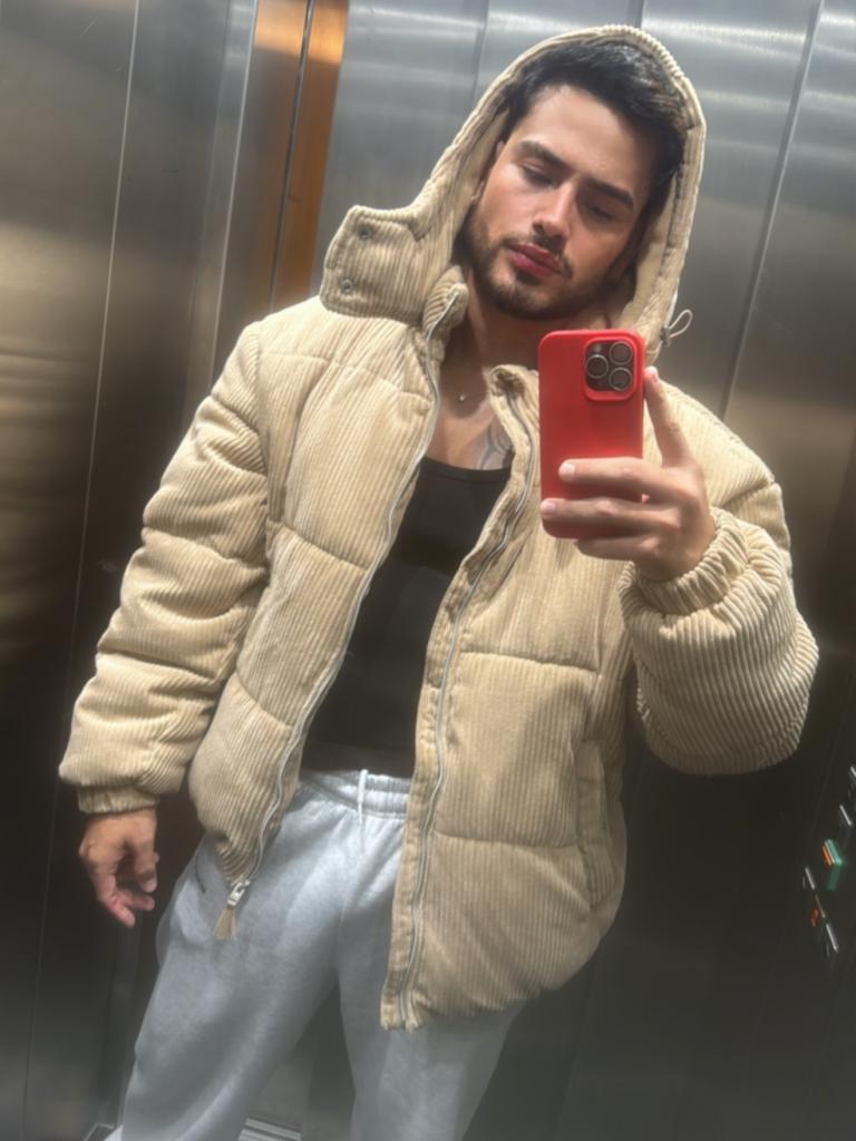 Chico busca chica en Mallorca: 