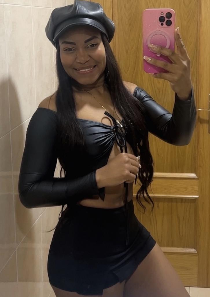 670502467: Chica busca chico en Las Palmas