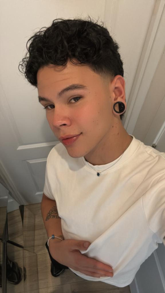 Chico busca chica en Mallorca: 