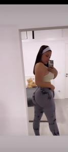 742057198: Chica busca chico en Valencia