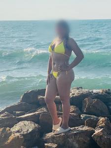 697537036: Chica busca chico en Madrid