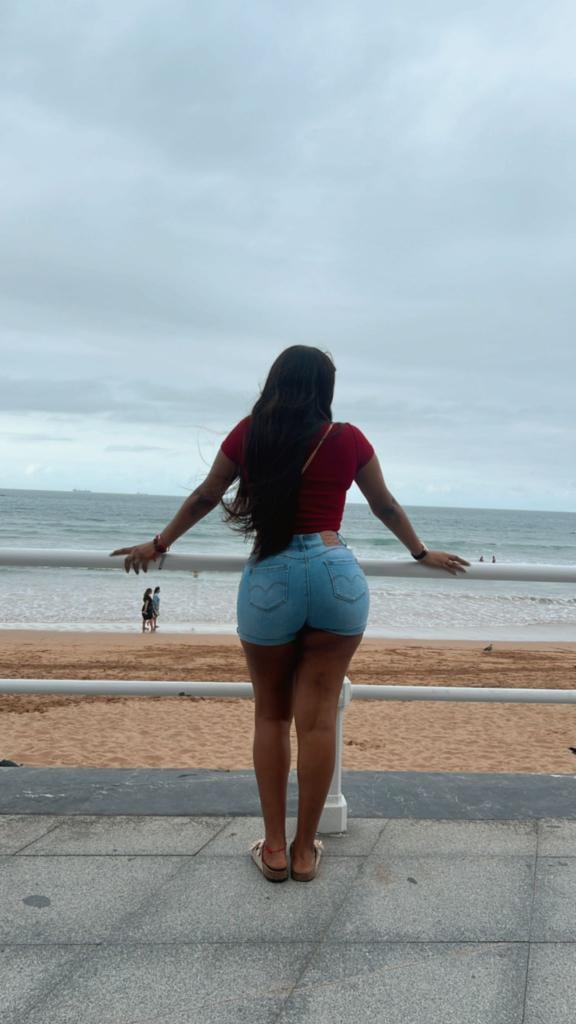 614792805: Chica busca chico en La Coruña