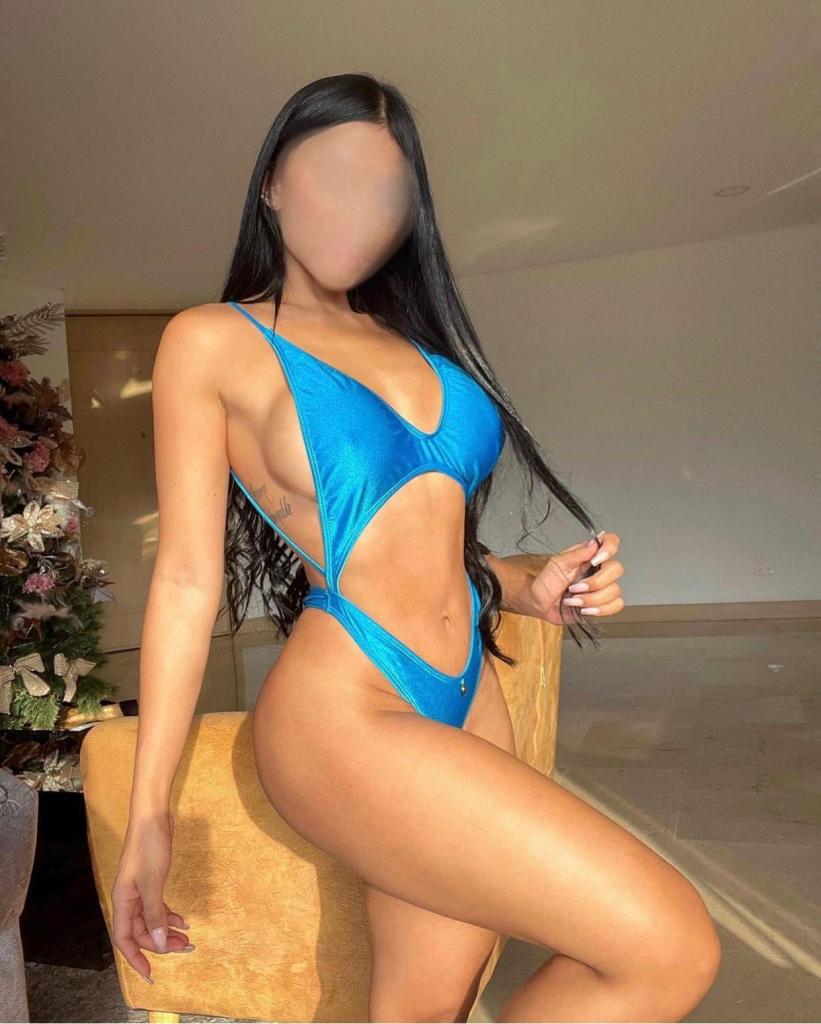 Chica busca chico en La Coruña: Chica busca chico