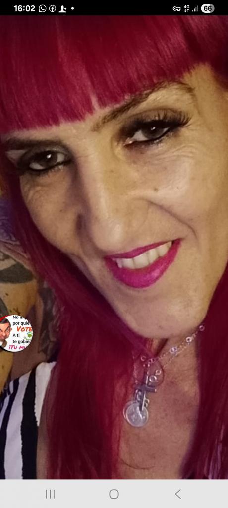 612267423: Chica busca chico en Ibiza