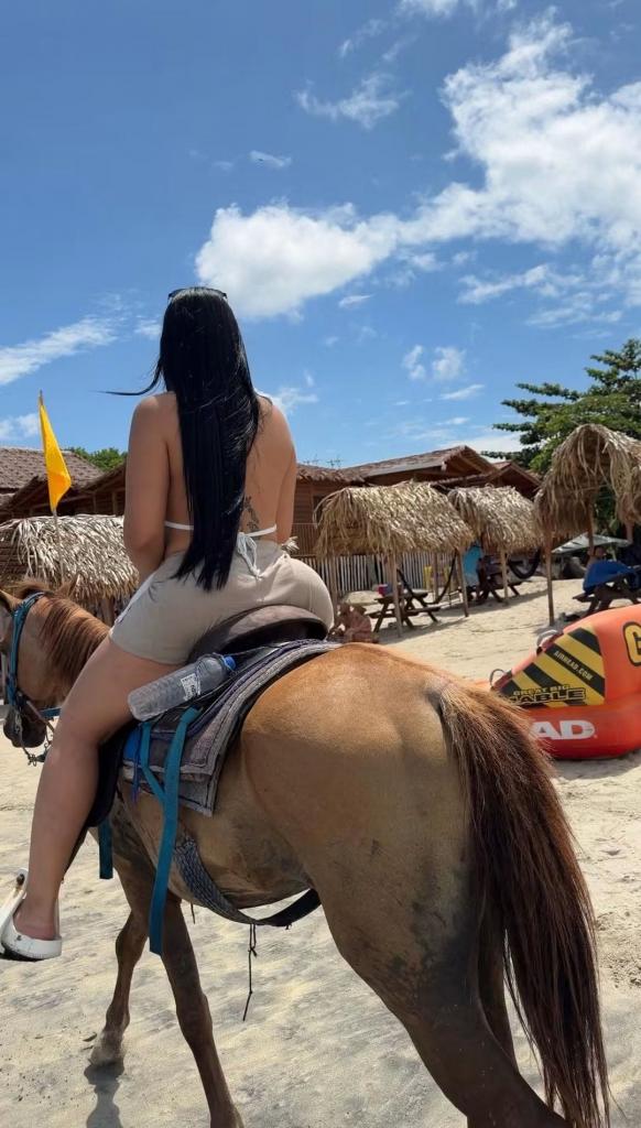 624998799: Chica busca chico en Murcia