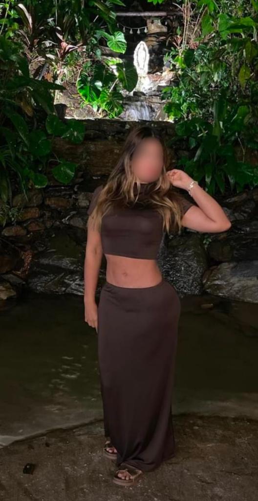 Chica busca chico en Cádiz: 