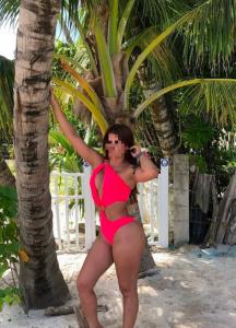 613415398: Chica busca chico en Cádiz