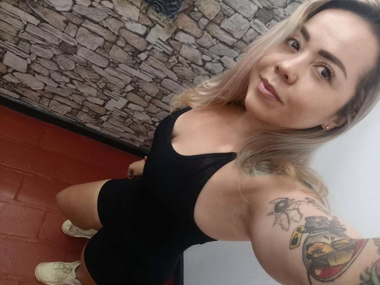 Chica busca chico en Gerona: 