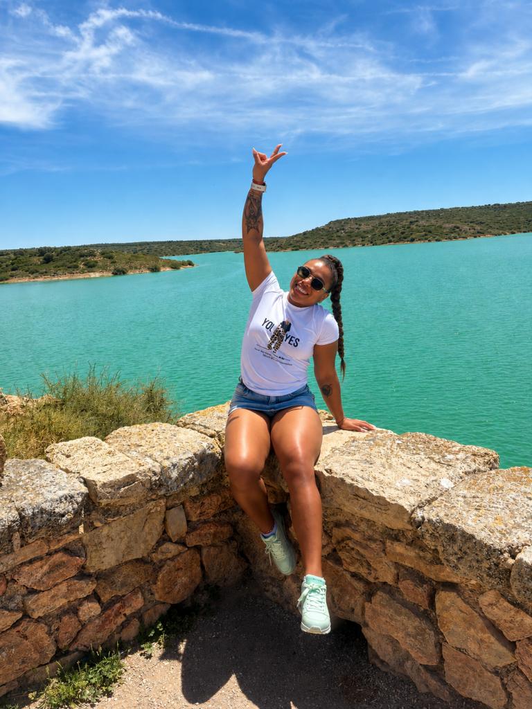 Chica busca chico en Cádiz: 