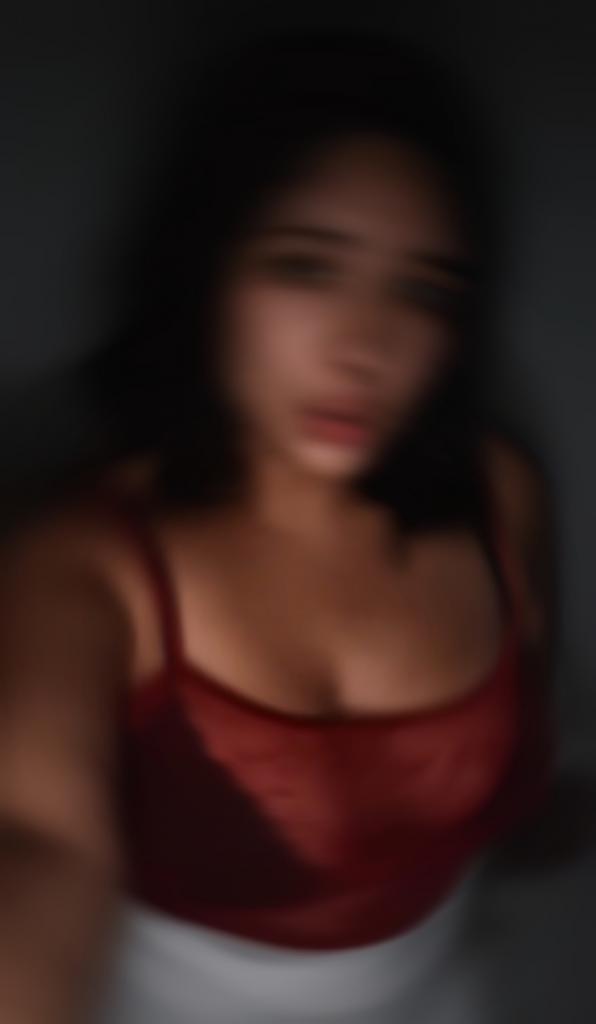 677063533: Chica busca chico en Málaga