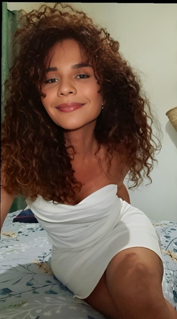 687841635: Transexual en Cádiz