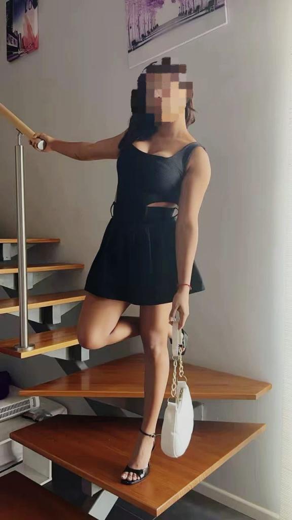 974563641: Chica busca chico en Huesca