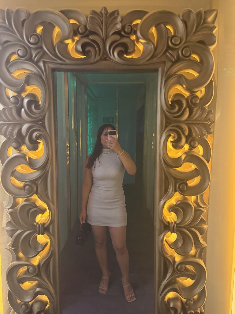 602677431: Chica busca chico en Cuenca