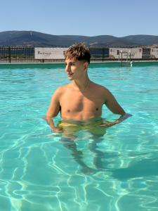 631746177: Chico busca chica en Madrid