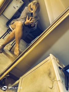 645179853: Chica busca chico en Pontevedra