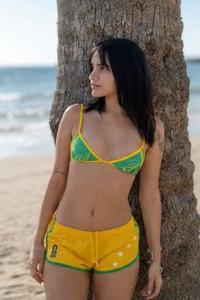 647163074: Chica busca chico en Málaga