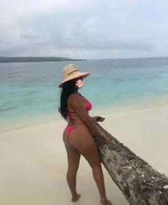 627360476: Chica busca chico en Orense