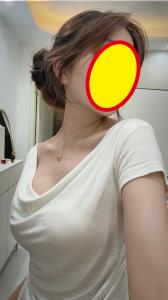 661685572: Chica busca chico en Barcelona