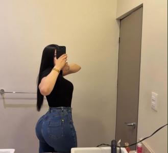 661474573: Chica busca chico en Navarra