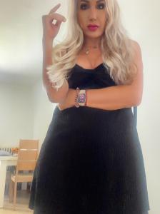 610808068: Chica busca chico en Tarragona
